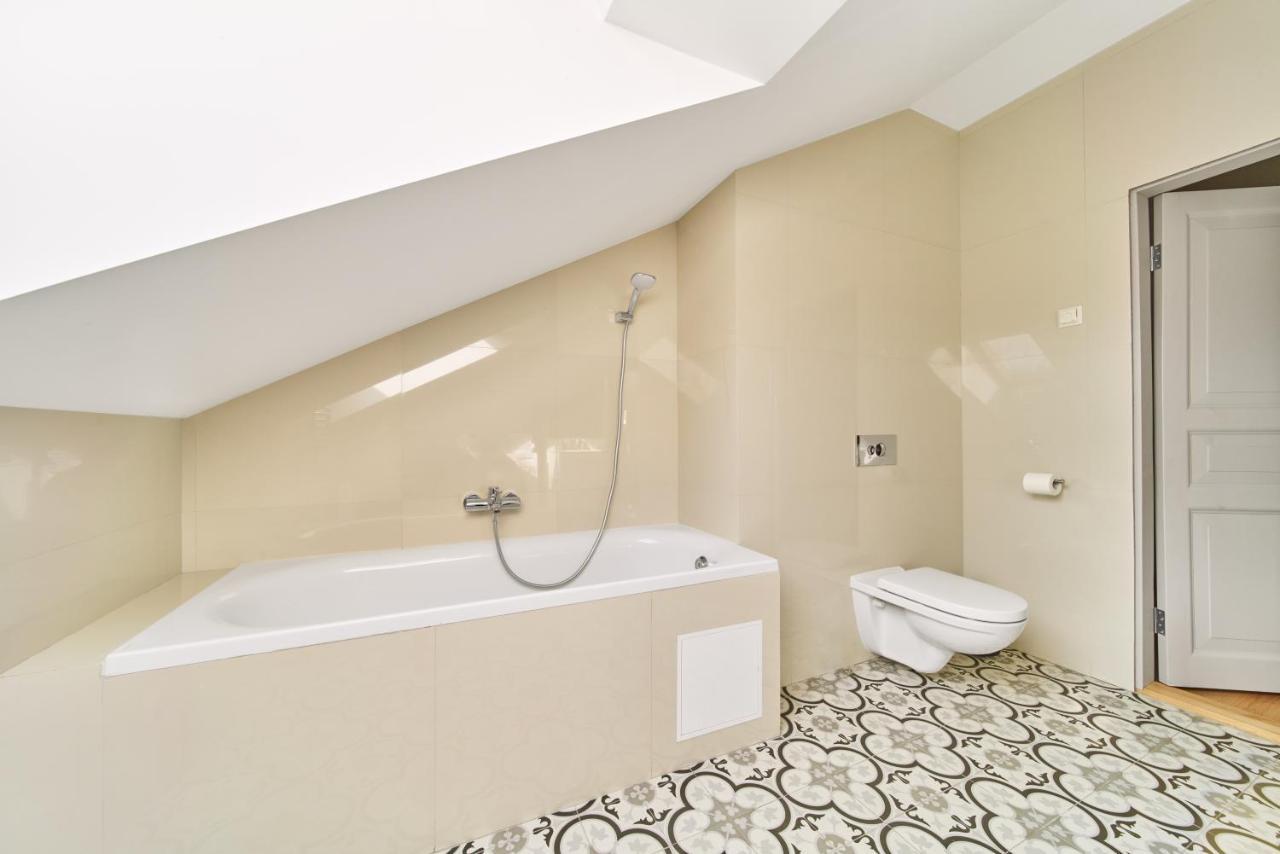 Modern Two-Bedroom Apartment, Vilnius City Centre Екстериор снимка