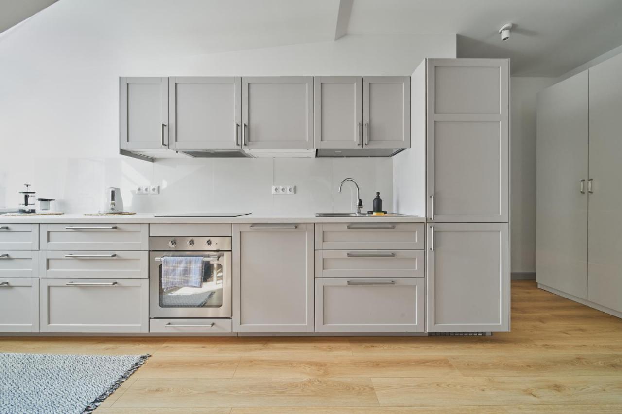 Modern Two-Bedroom Apartment, Vilnius City Centre Екстериор снимка